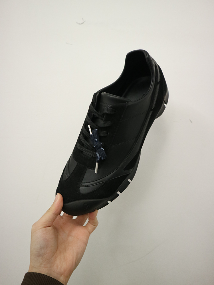 Swift Trek Camping Sneakers (Black Mesh)
