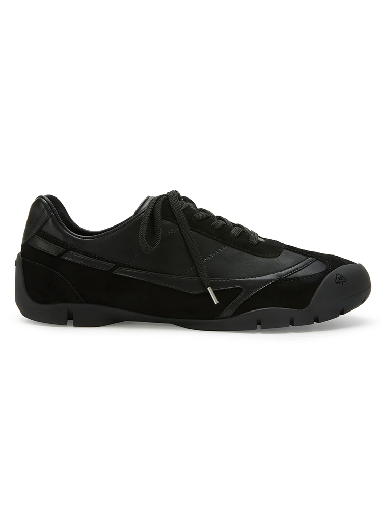 Swift Trek Camping Sneakers (Black Mesh)