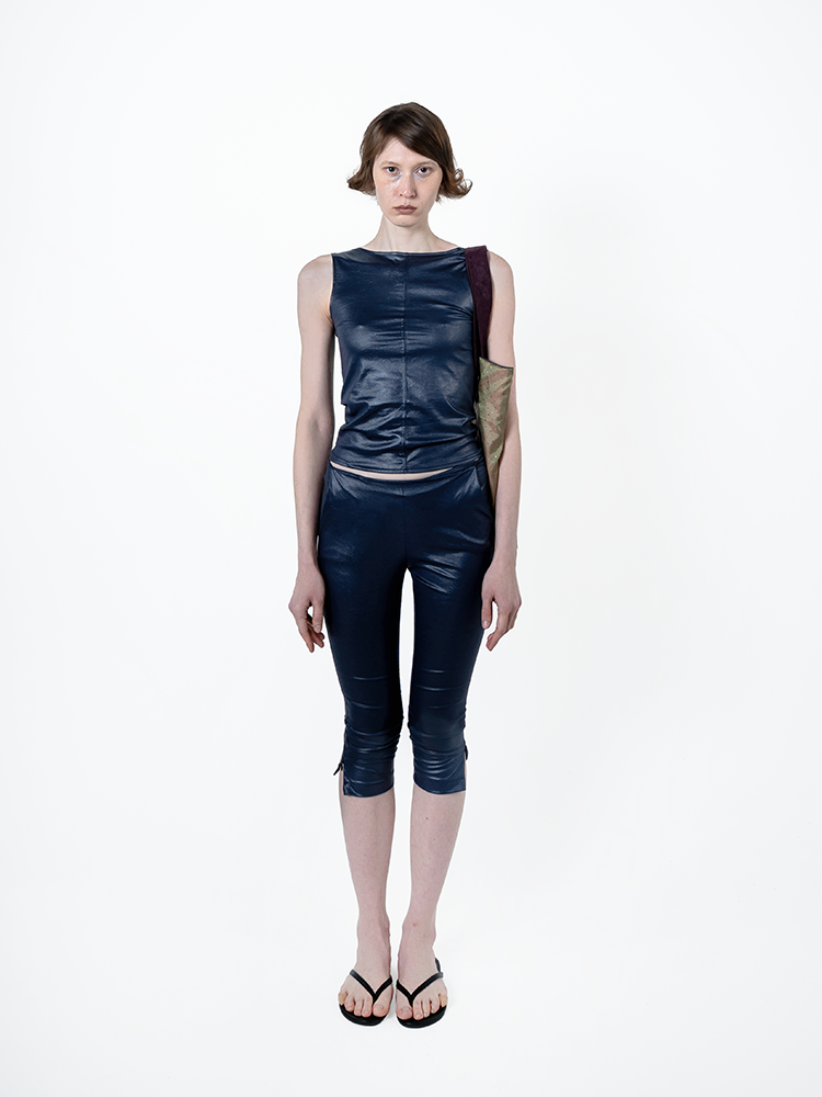 Flat Sleeveless