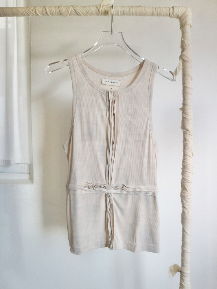 Pices Vest